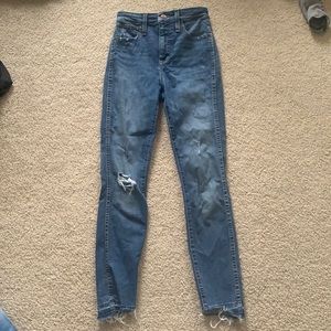 Madewell lightly distressed curvy high rise skinny